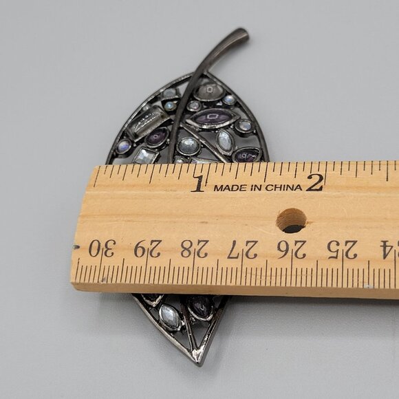 Vintage Laila Rowe Large Leaf Shaped Brooch Gunmetal Black Rhinestones - Picture 7 of 7